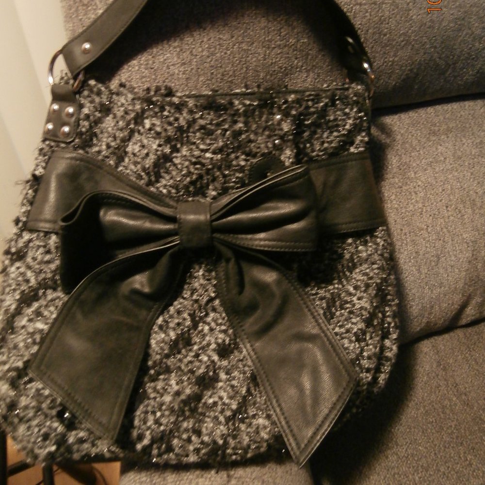 Lovely ELLE Bag